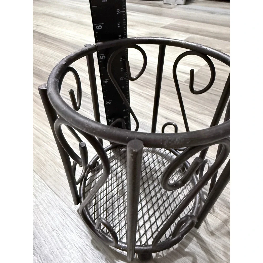 Wrought Iron Scrollwork Wire Basket Dark Bronze Round Planter Holder Organizer